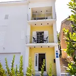 Apartman Ema *