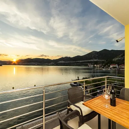 Διαμέρισμα Ema